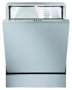 写真 食器洗い機 Indesit DI 620